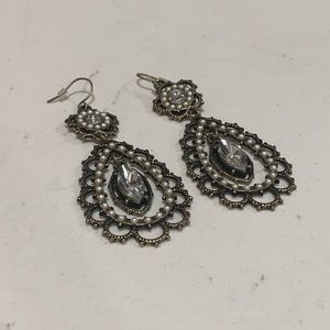 C+ L Pearl & Crystal Filigree earrings lightweight